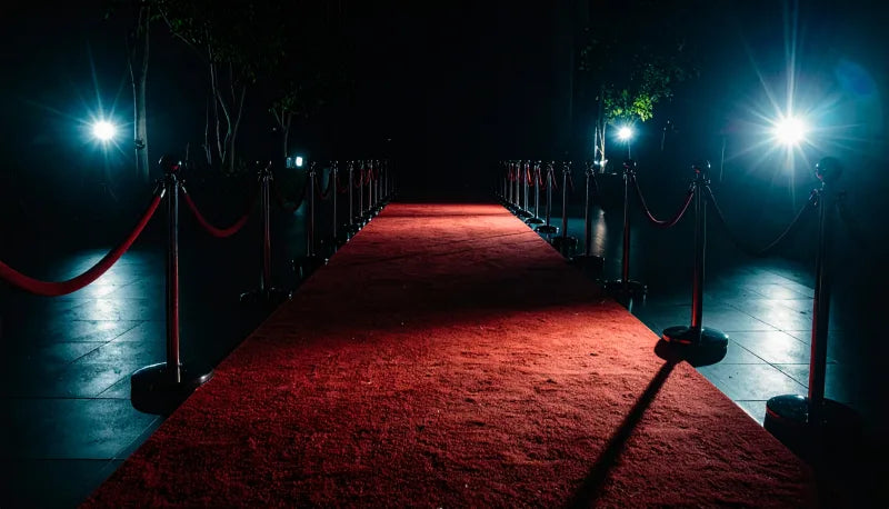 Entrada por la alfombra roja